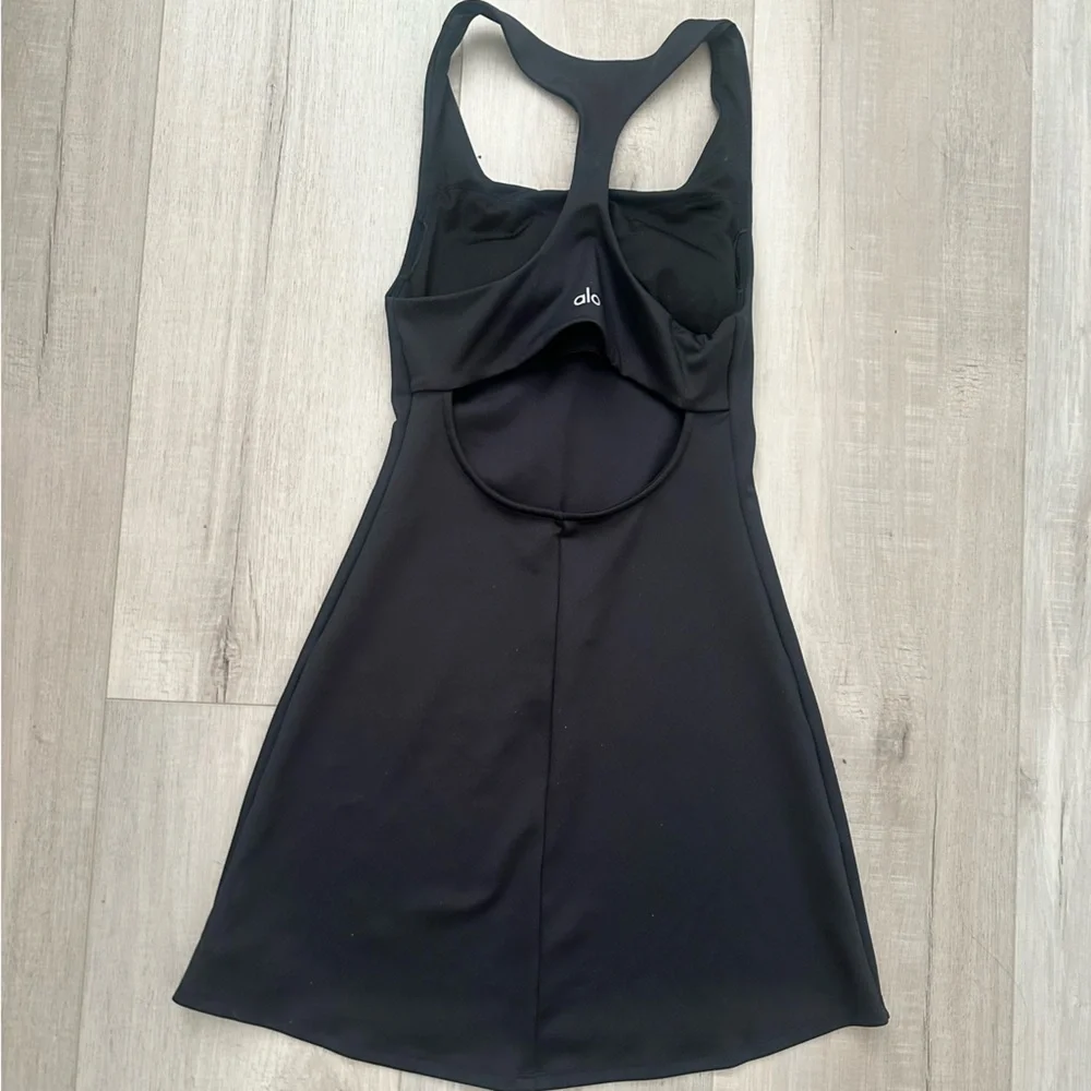 Alo dress - Picture 2 of 4